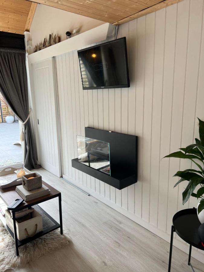 Seaside Cabin Retreat In Hayling Island 南海灵 外观 照片